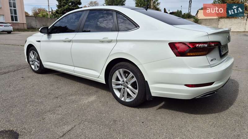 Седан Volkswagen Jetta 2019 в Запорожье