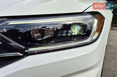 Седан Volkswagen Jetta 2019 в 