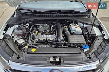Седан Volkswagen Jetta 2019 в 