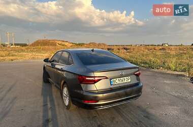 Седан Volkswagen Jetta 2019 в 