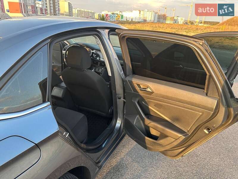 Седан Volkswagen Jetta 2019 в Виннице