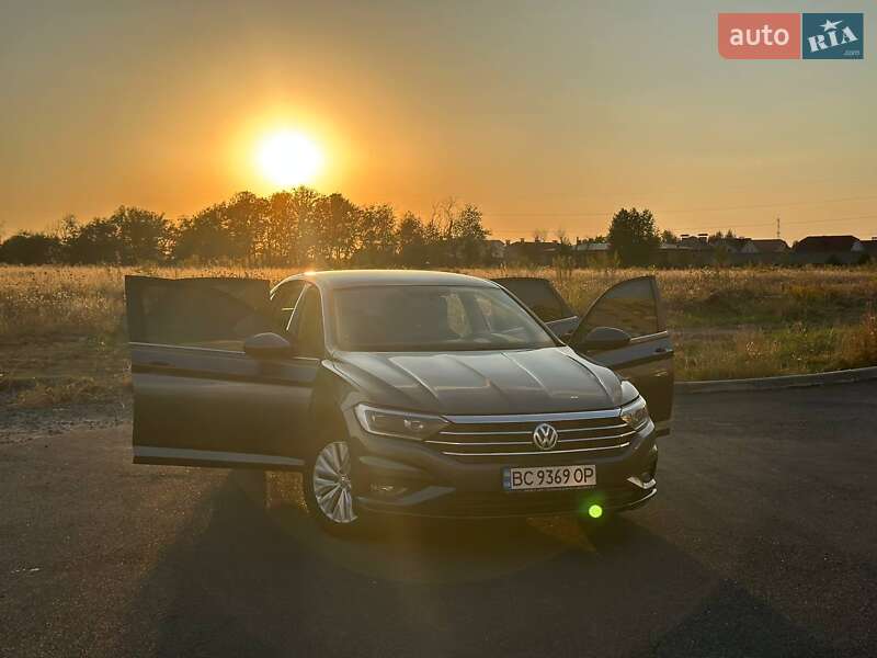 Седан Volkswagen Jetta 2019 в Виннице