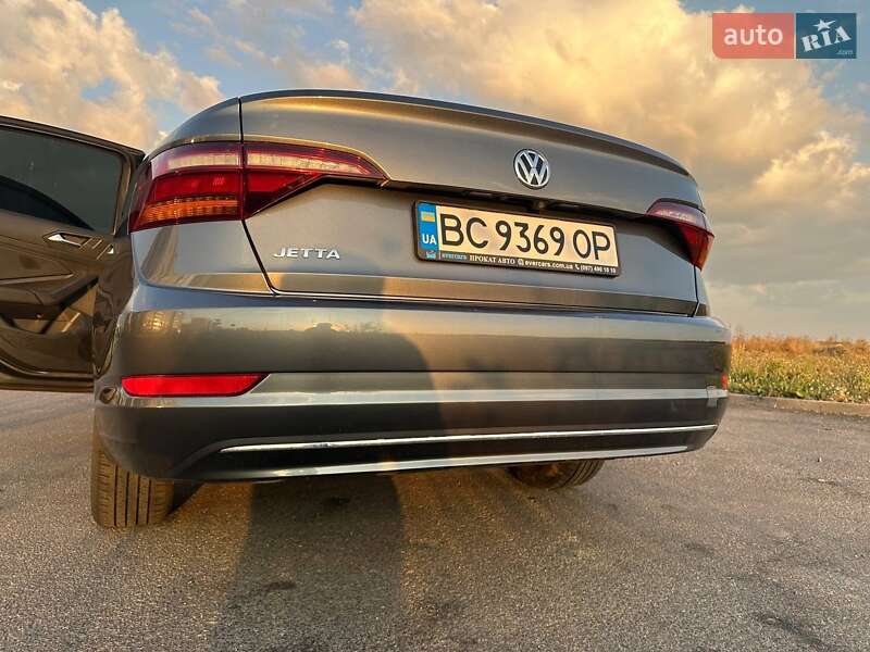 Седан Volkswagen Jetta 2019 в Виннице
