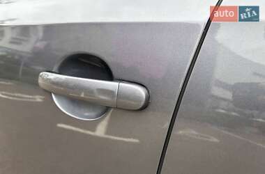 Седан Volkswagen Jetta 2012 в 