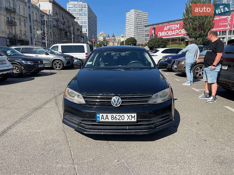 Седан Volkswagen Jetta 2015 в Києві