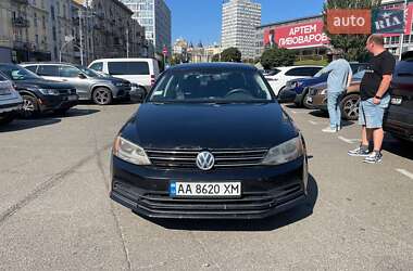 Седан Volkswagen Jetta 2015 в 
