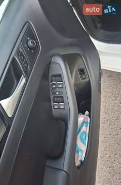 Седан Volkswagen Jetta 2016 в 