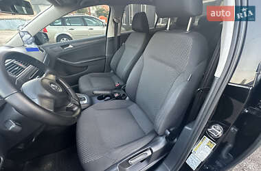 Седан Volkswagen Jetta 2012 в 