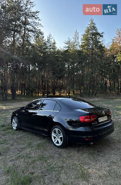 Седан Volkswagen Jetta 2014 в Змиеве