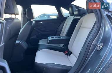 Седан Volkswagen Jetta 2018 в 