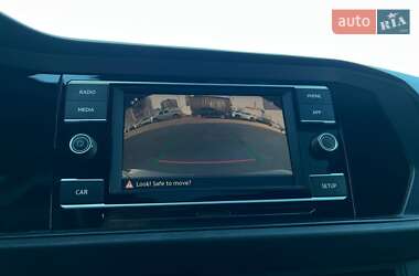 Седан Volkswagen Jetta 2018 в 