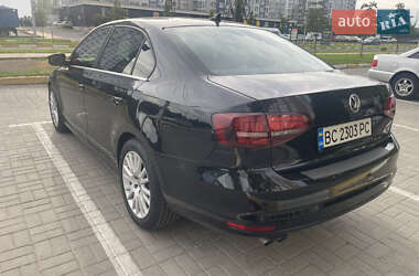 Седан Volkswagen Jetta 2016 в 