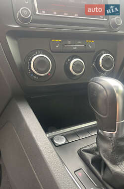 Седан Volkswagen Jetta 2016 в 
