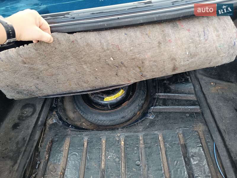 Седан Volkswagen Jetta 1991 в Ровно