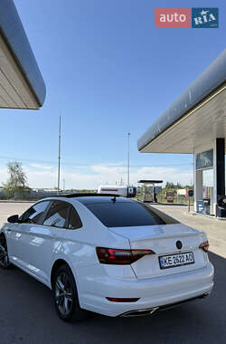 Седан Volkswagen Jetta 2019 в 