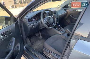 Седан Volkswagen Jetta 2014 в 