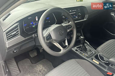 Седан Volkswagen Jetta 2022 в 