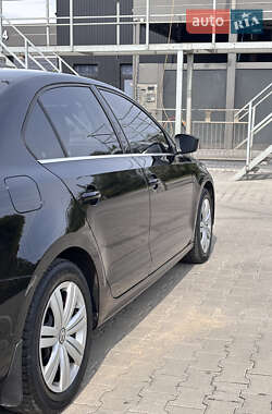 Седан Volkswagen Jetta 2017 в 