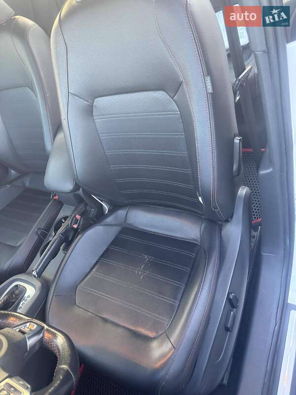 Седан Volkswagen Jetta 2013 в Киеве