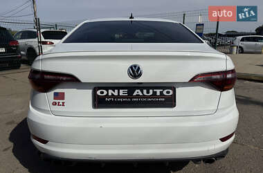 Седан Volkswagen Jetta 2019 в 
