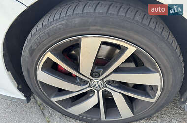 Седан Volkswagen Jetta 2019 в 