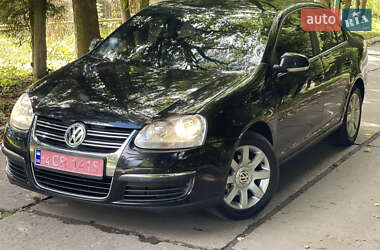 Седан Volkswagen Jetta 2006 в Надвірній