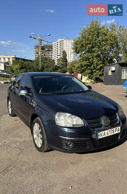 Седан Volkswagen Jetta 2008 в Киеве