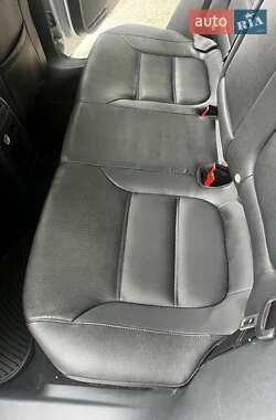 Седан Volkswagen Jetta 2010 в 