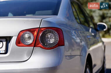Седан Volkswagen Jetta 2007 в 