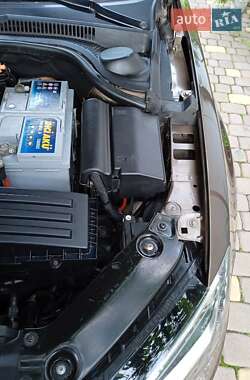 Седан Volkswagen Jetta 2012 в 