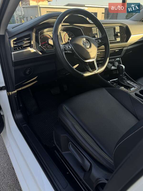 Седан Volkswagen Jetta 2018 в Конотопі