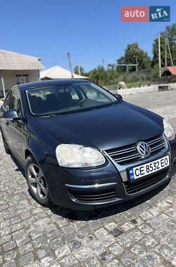Седан Volkswagen Jetta 2006 в Кельменцях