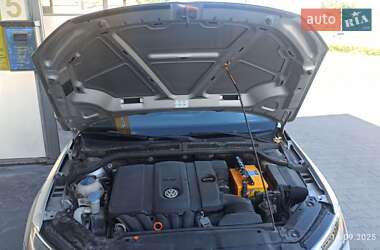 Седан Volkswagen Jetta 2011 в 