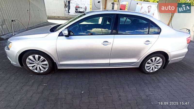Седан Volkswagen Jetta 2011 в Броварах