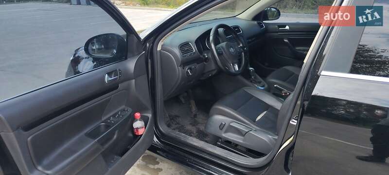 Универсал Volkswagen Jetta 2012 в Синельниково