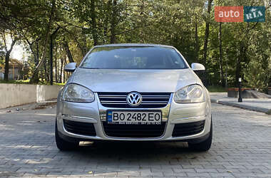 Седан Volkswagen Jetta 2006 в 