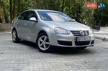 Седан Volkswagen Jetta 2006 в 