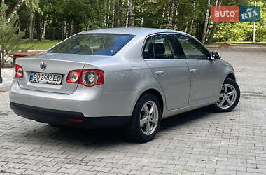 Седан Volkswagen Jetta 2006 в 