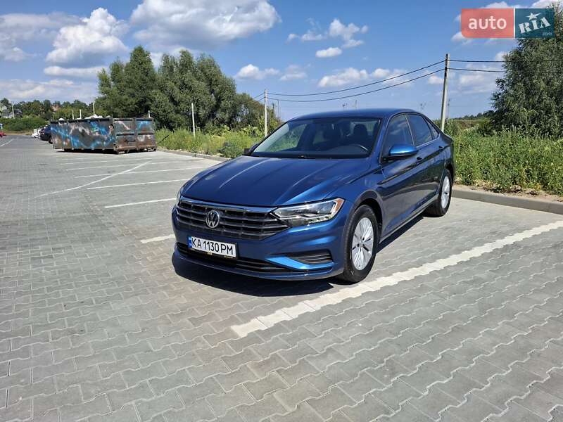 Седан Volkswagen Jetta 2018 в Києві