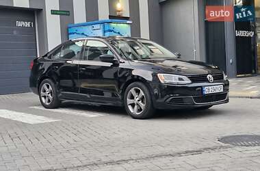 Седан Volkswagen Jetta 2013 в 