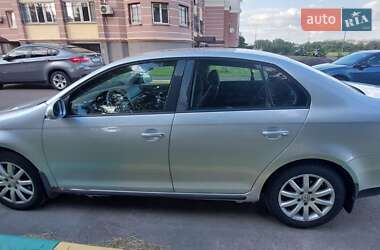Седан Volkswagen Jetta 2007 в 