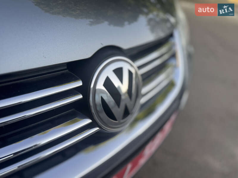 Седан Volkswagen Jetta 2007 в Рівному