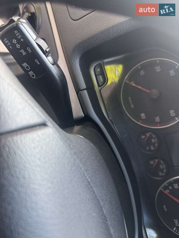 Седан Volkswagen Jetta 2007 в Рівному