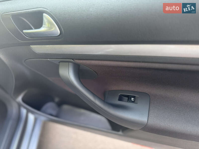 Седан Volkswagen Jetta 2007 в Рівному