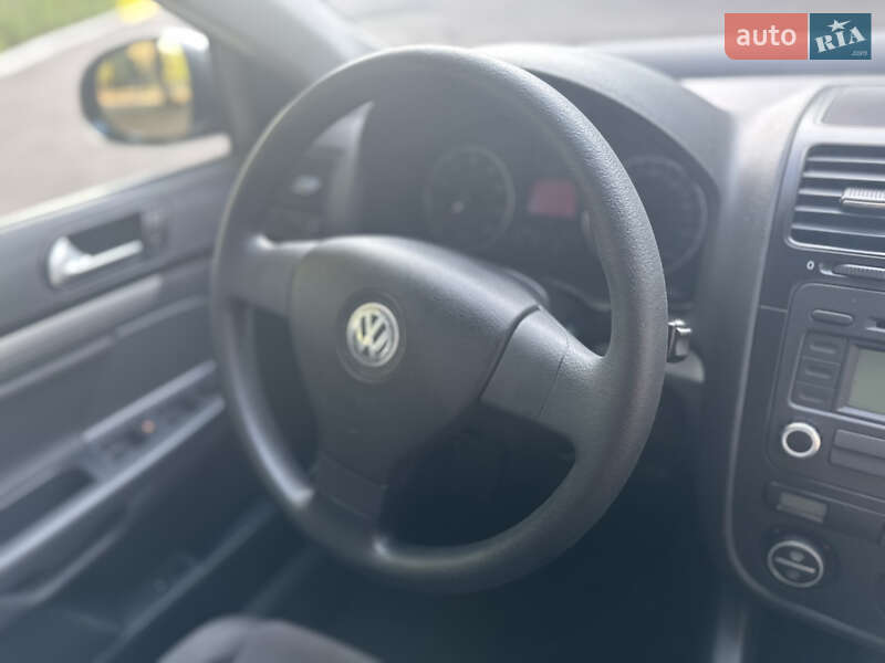 Седан Volkswagen Jetta 2007 в Рівному