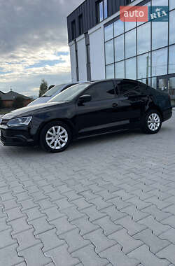 Седан Volkswagen Jetta 2014 в Хусті