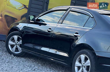 Седан Volkswagen Jetta 2014 в 