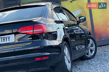 Седан Volkswagen Jetta 2014 в 
