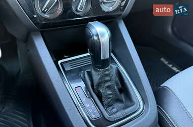 Седан Volkswagen Jetta 2014 в 