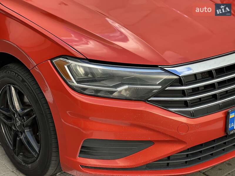 Седан Volkswagen Jetta 2019 в Киеве